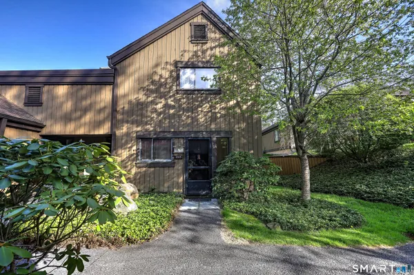 $219,900 | 59 Heritage Village, Unit F, Southbury, CT 06488