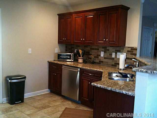 10901 Brandonwood Lane Matthews, NC 28105 - Photo 3 of 9 Gallery Image 3