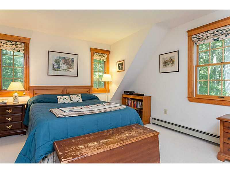 42 Goodwin Road Kittery Point, ME 03905 - Photo 15 of 35 Master Bedroom. The master bedroom...