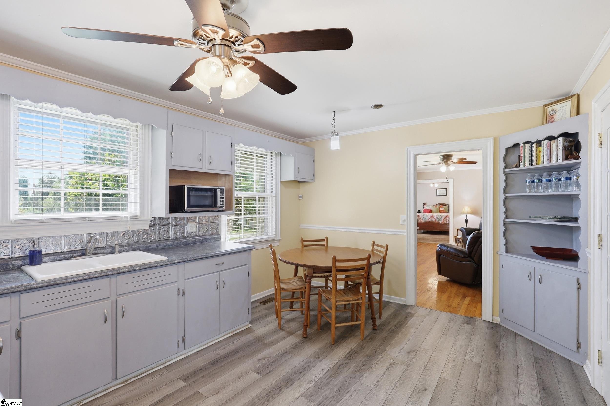 520 South Spring Street Walhalla, SC 29691 - Photo 12 of 35
