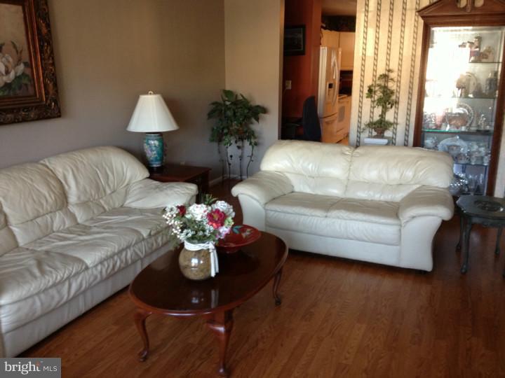 3108 William Road Garnet Valley, PA 19060 - Photo 3 of 24 Living Room