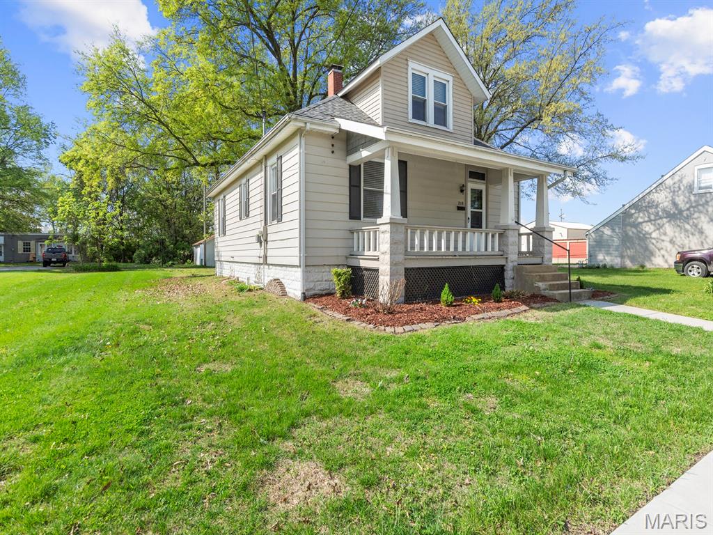 210 East Laurel Street Millstadt, IL 62260 - Photo 2 of 29