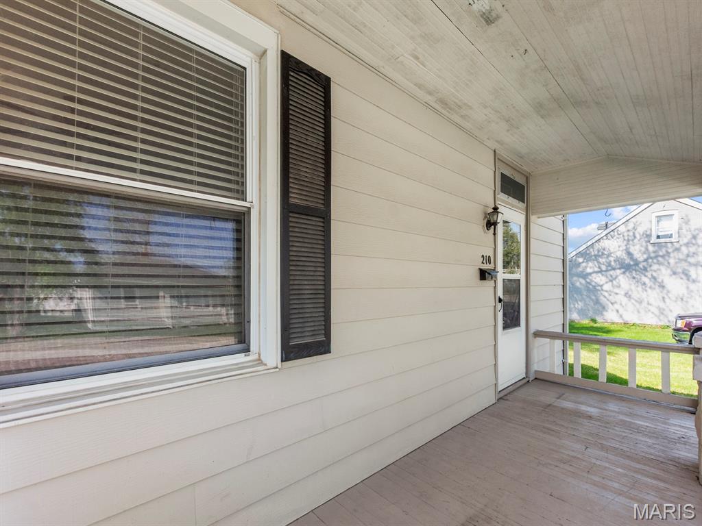 210 East Laurel Street Millstadt, IL 62260 - Photo 4 of 29