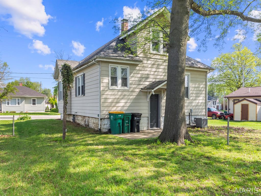 210 East Laurel Street Millstadt, IL 62260 - Photo 6 of 29