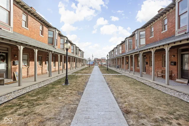 $1,750 | 1448 North Illinois Street, Indianapolis, IN 46202