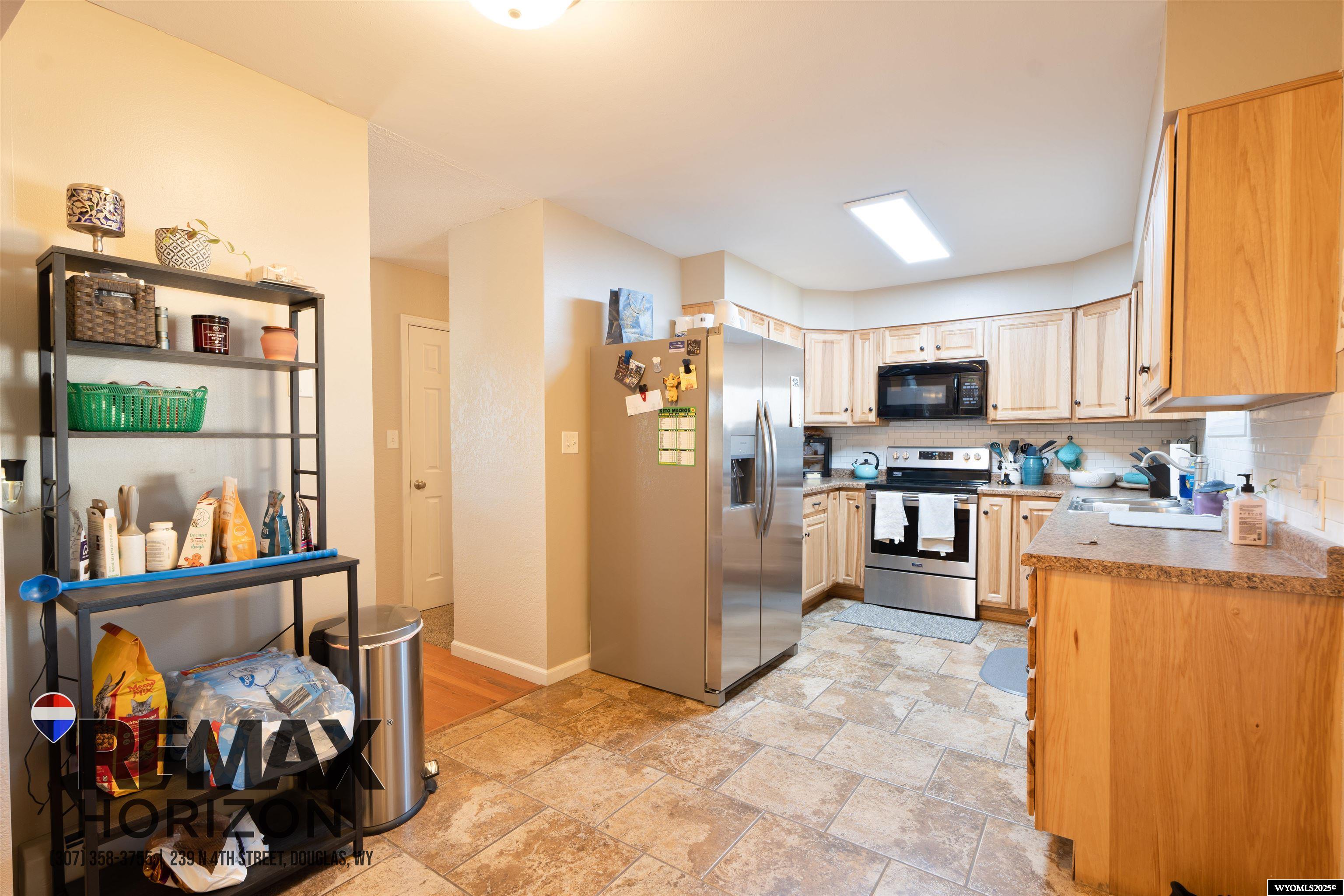 800 South 10th Street Douglas, WY 82633 - Photo 9 of 32