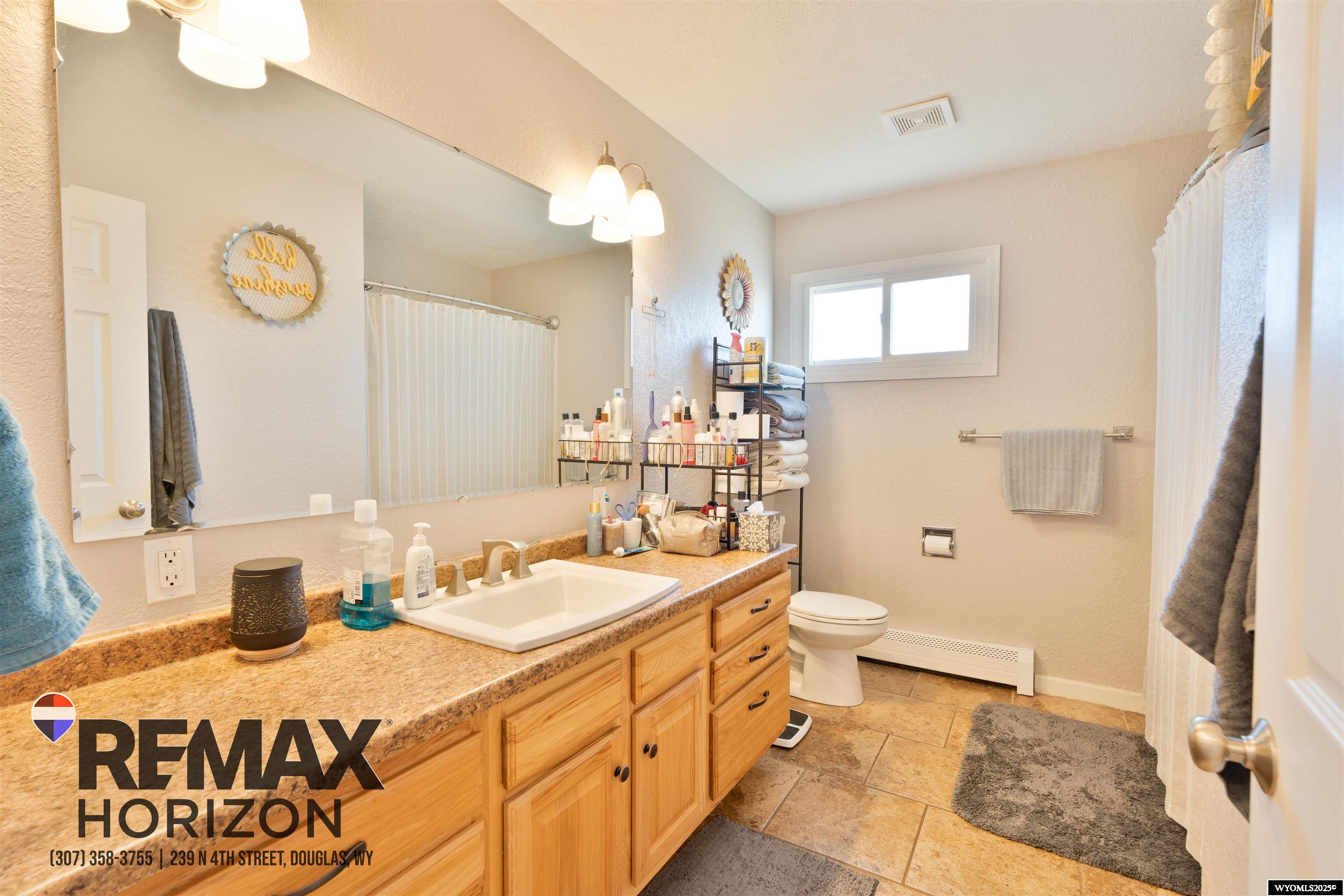 800 South 10th Street Douglas, WY 82633 - Photo 10 of 32