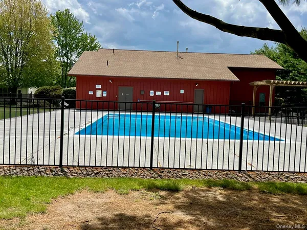 $3,450 | 729 Hewitt Lane, New Windsor, NY 12553