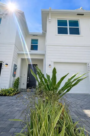 $3,100 | 4616 Hollister Avenue, Unit 4616, Lake Worth, FL 33463