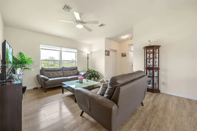 $269,000 | 7004 Beaver Circle, LaBelle, FL 33935