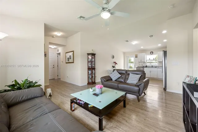 $269,000 | 7004 Beaver Circle, LaBelle, FL 33935