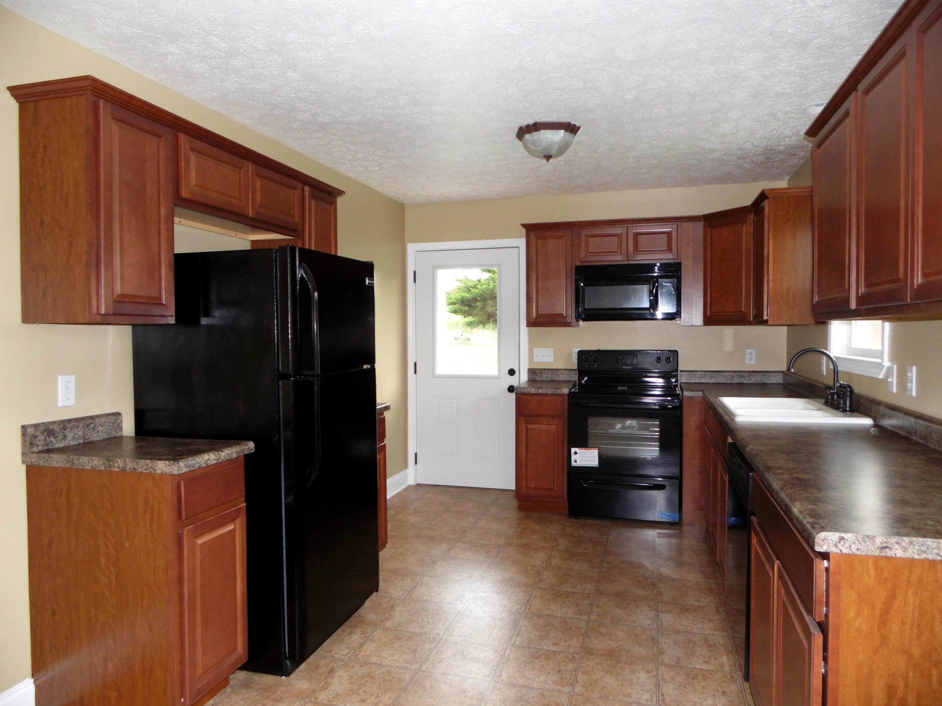 278 Valley View Road La Follette, TN 37766 - Photo 6 of 19 SAM_3462