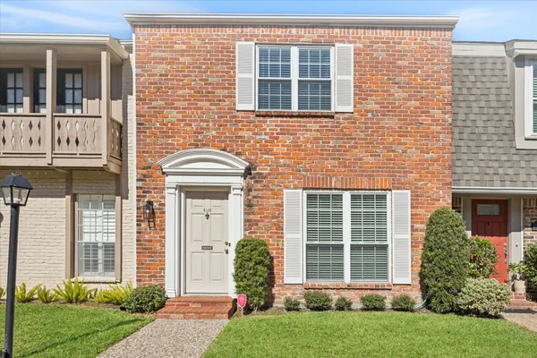 $225,000 | 2105 Winrock Boulevard, Unit 48, Houston, TX 77057