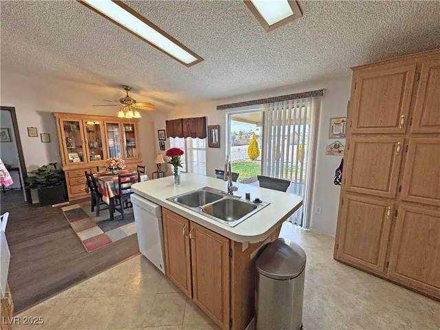 $389,500 | 3330 Paiute Boulevard, Pahrump, NV 89061