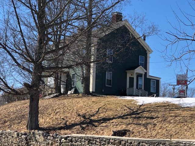 14 Spring Street Farmington, NH 03835 - Photo 1 of 2