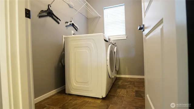 $3,800 | 18309 104th St Court East, Bonney Lake, WA 98391