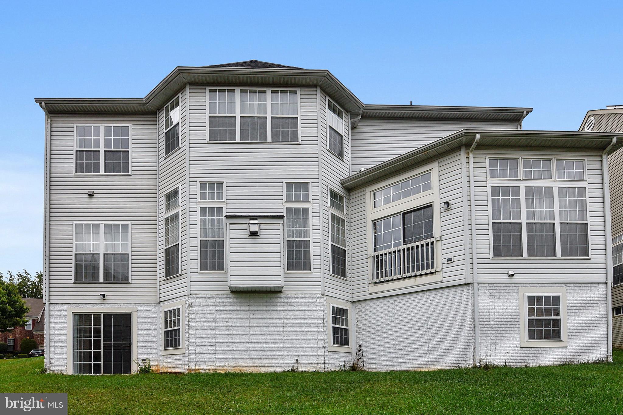 18013 Coachmans Road Germantown, MD 20874 - Photo 26 of 30 Exterior (Rear)