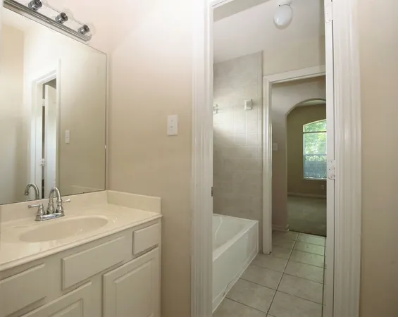 $2,895 | 3735 Tidalwood Drive, Manvel, TX 77578