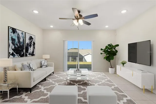 $324,900 | 5189 Roble Avenue, Spring Hill, FL 34608