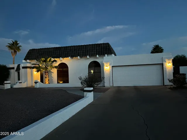 $1,300,000 | 3951 East Sequoia Trail, Phoenix, AZ 85044