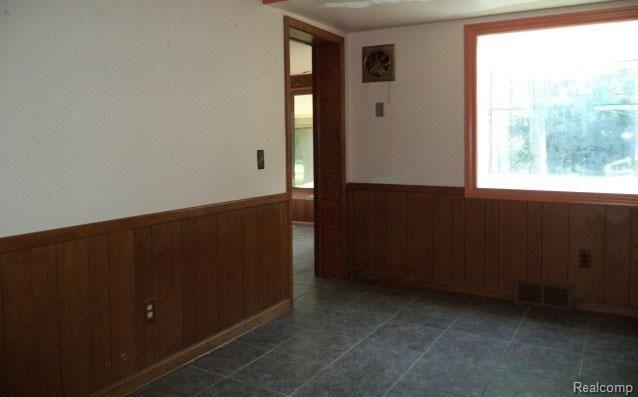 725 Shoreham Road Grosse Pointe, MI 48236 - Photo 9 of 22 Shoreham 014.jpg