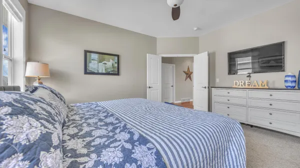 $459,900 | 522 Cloverdale Lane, Plymouth, WI 53073