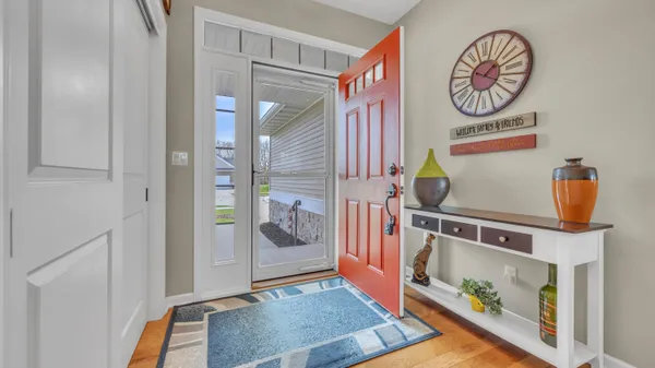 $459,900 | 522 Cloverdale Lane, Plymouth, WI 53073