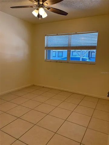 $1,295 | 822 South Lone Oak Drive, Leesburg, FL 34748