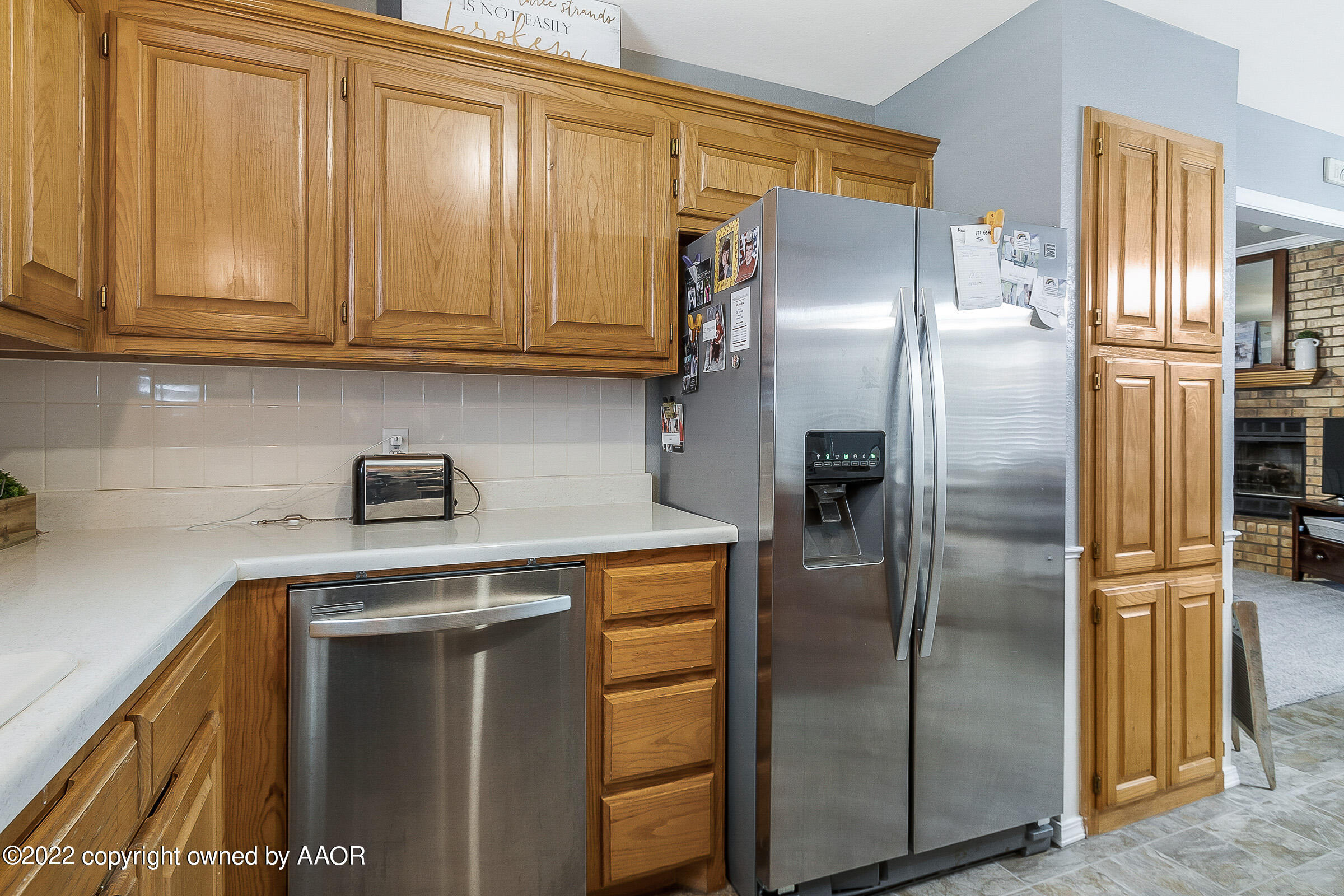 4208 Catalpa Lane Amarillo, TX 79110 - Photo 8 of 21 008_Kitchen 3