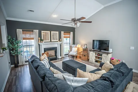 $479,900 | 115 Grove Lane South, Hendersonville, TN 37075