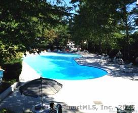 91 Strawberry Hill Avenue, Unit 925 Stamford, CT 06902 - Photo 18 of 20 a view of a outdoor space