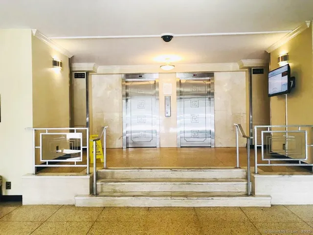 $260,000 | 91 Strawberry Hill Avenue, Unit 925, Stamford, CT 06902