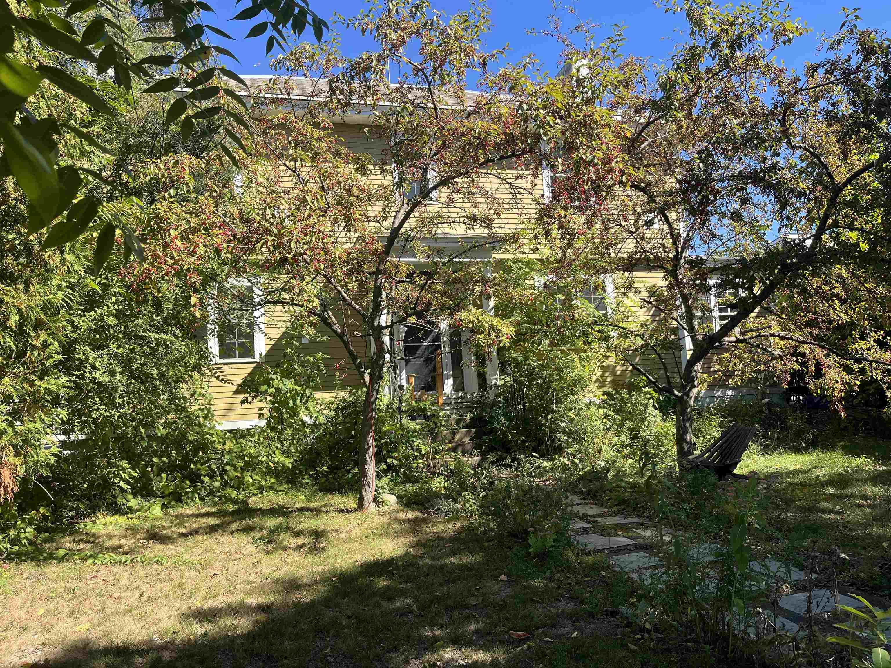 29 North Pleasant Street Middlebury, VT 05753 - Photo 2 of 18