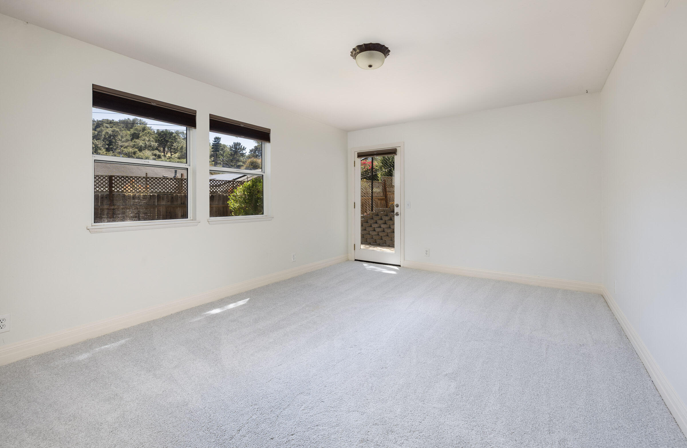 1352 Manitou Road Santa Barbara, CA 93101 - Photo 23 of 29 Bedroom 3