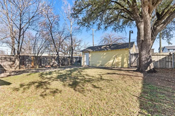 $269,000 | 2739 Livingston Avenue, Fort Worth, TX 76110