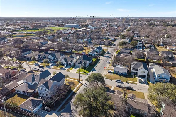 $269,000 | 2739 Livingston Avenue, Fort Worth, TX 76110