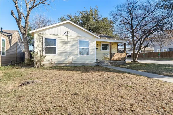 $269,000 | 2739 Livingston Avenue, Fort Worth, TX 76110