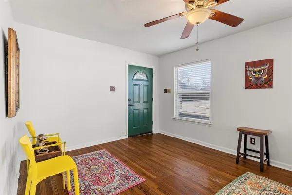 $269,000 | 2739 Livingston Avenue, Fort Worth, TX 76110