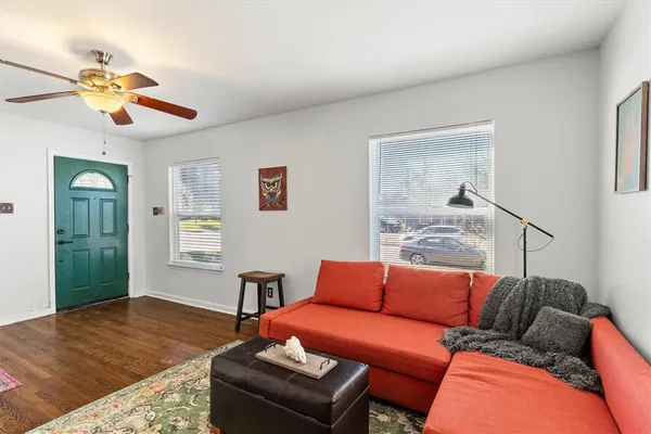 $269,000 | 2739 Livingston Avenue, Fort Worth, TX 76110