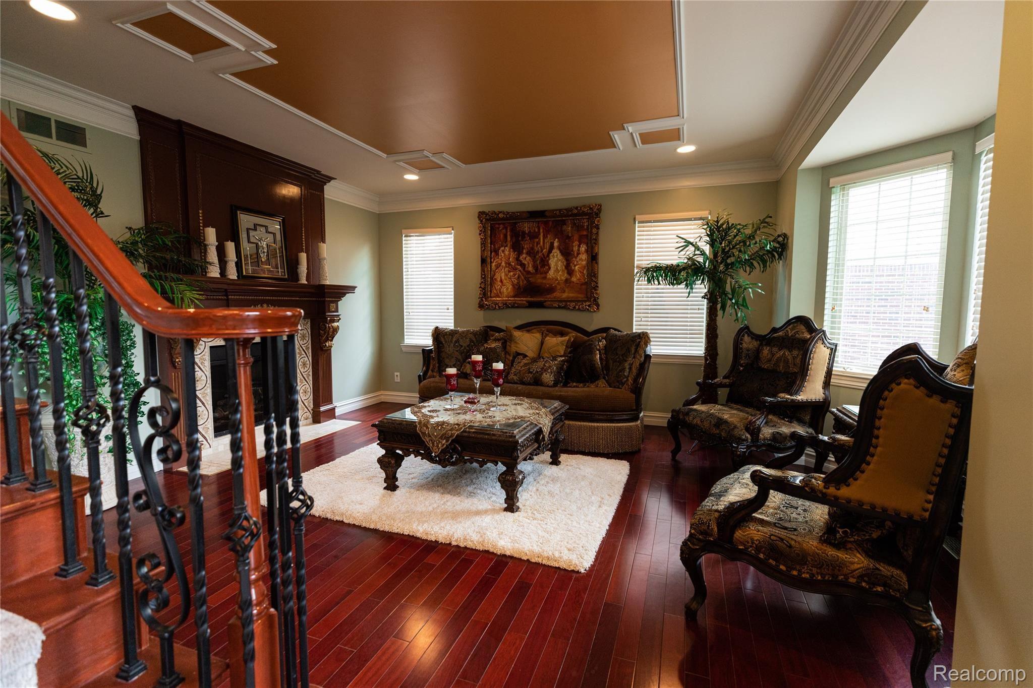 1603 Angela Road Walled Lake, MI 48390 - Photo 10 of 76 1603 Angela Dr-24.jpg
