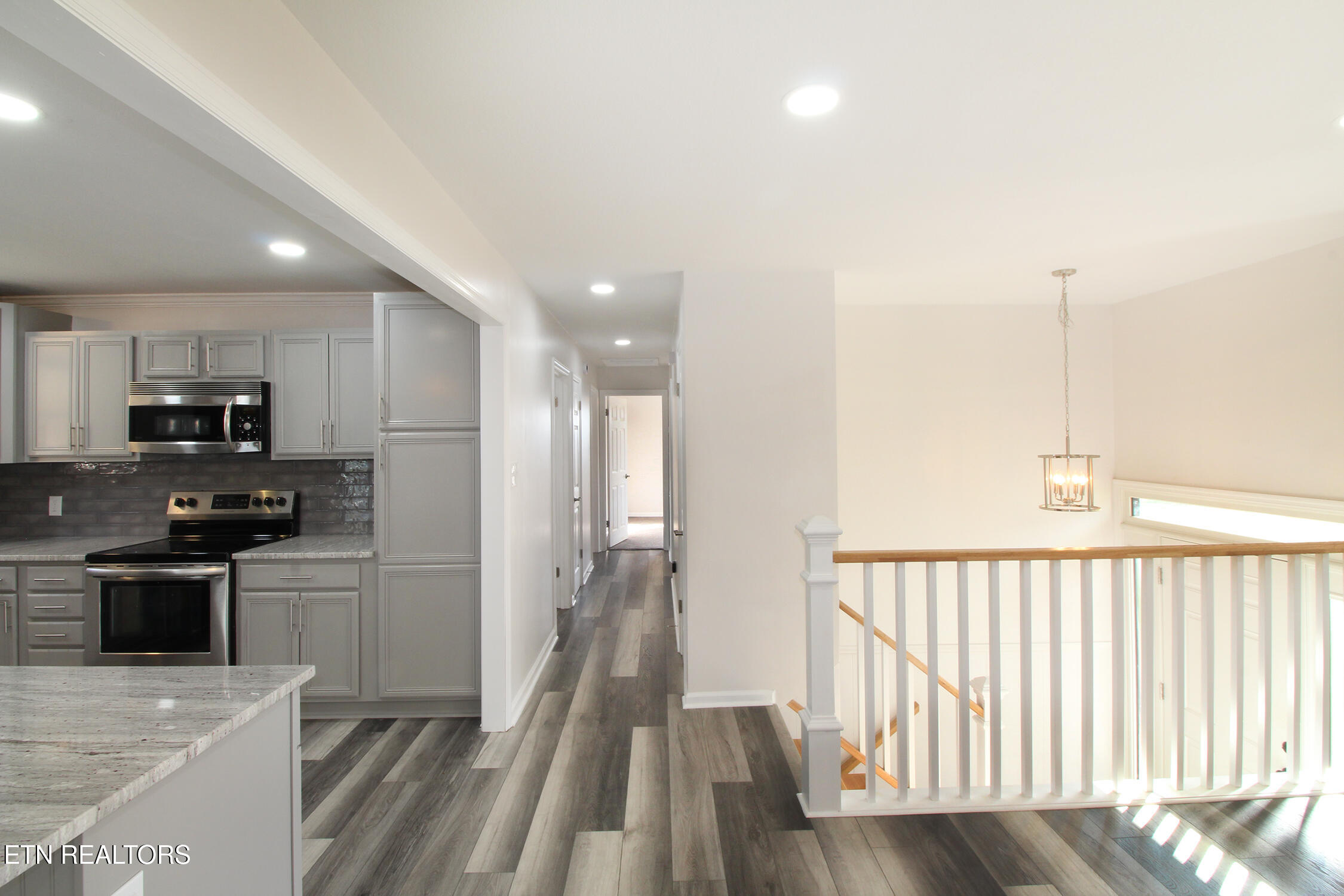 7824 Cedarcrest Road Knoxville, TN 37938 - Photo 5 of 35 Kitchen