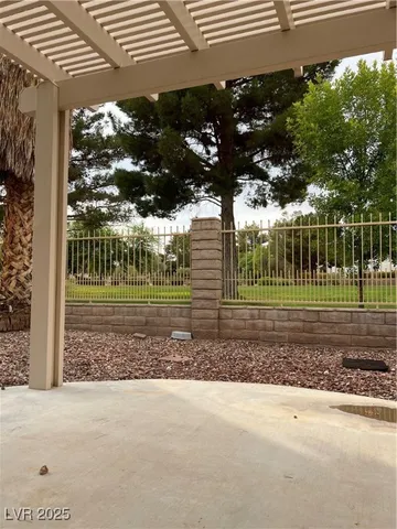 $2,400 | 5133 Future Drive, Las Vegas, NV 89130
