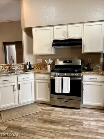 $2,400 | 5133 Future Drive, Las Vegas, NV 89130