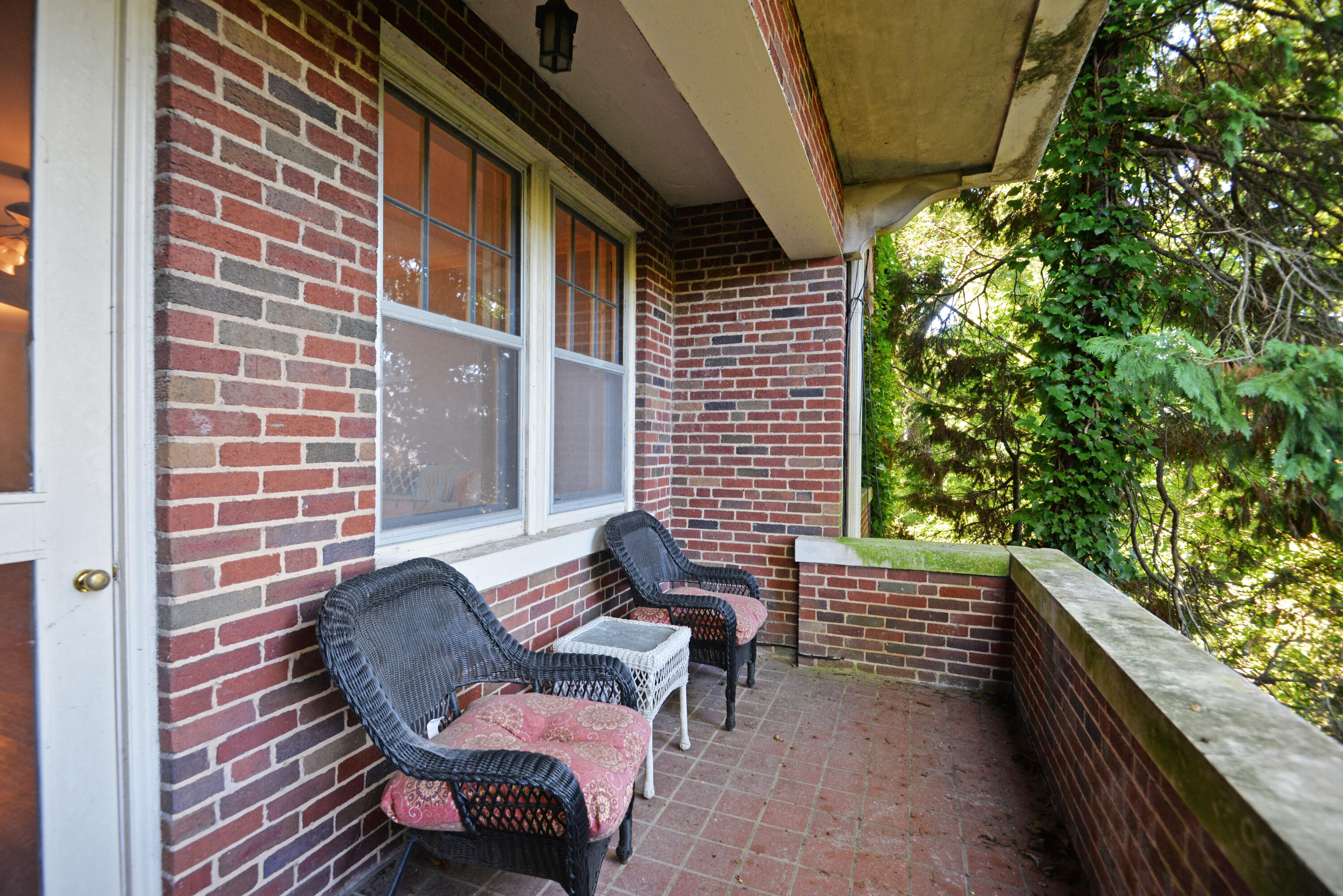 190 North Crest Road, Unit 1 Chattanooga, TN 37404 - Photo 17 of 25 Balcony view 2