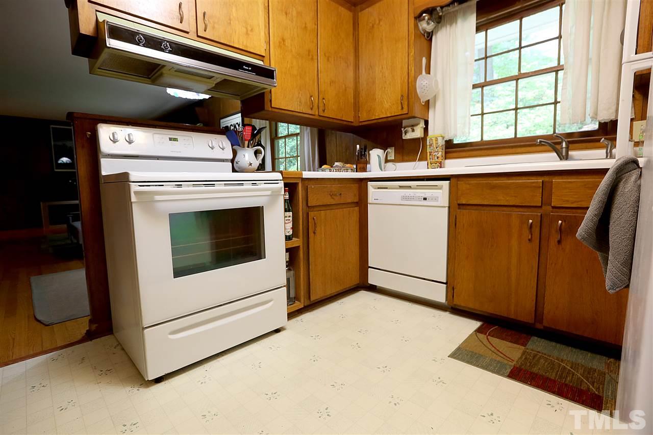 303 North Elliott Road Chapel Hill, NC 27514 - Photo 5 of 14