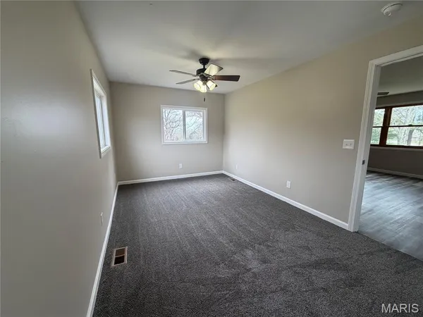 $299,500 | 2738 Highway 50, Beaufort, MO 63013