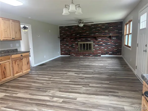 $299,500 | 2738 Highway 50, Beaufort, MO 63013