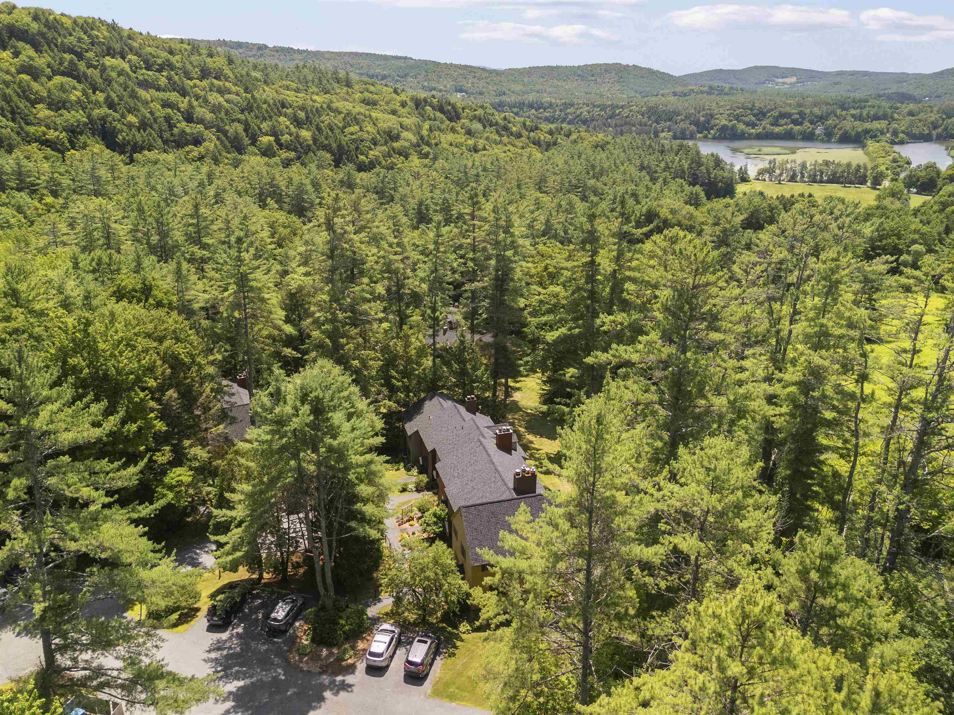 974 Hard Road, Unit D3 Hartford, VT 05059 - Photo 14 of 37 Gallery Image 14