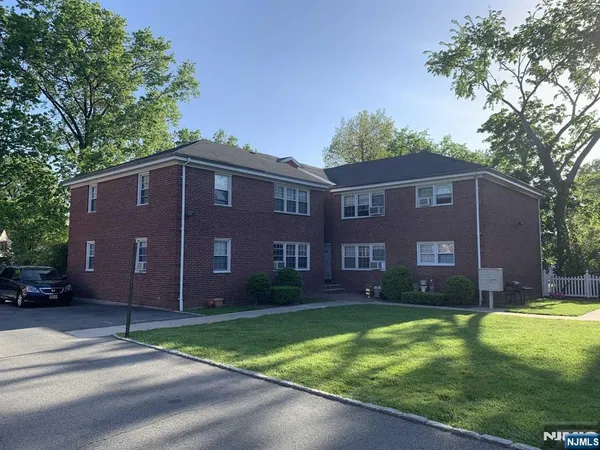 $2,250 | 171-183 Fort Lee Road, Unit 1731C, Teaneck, NJ 07666