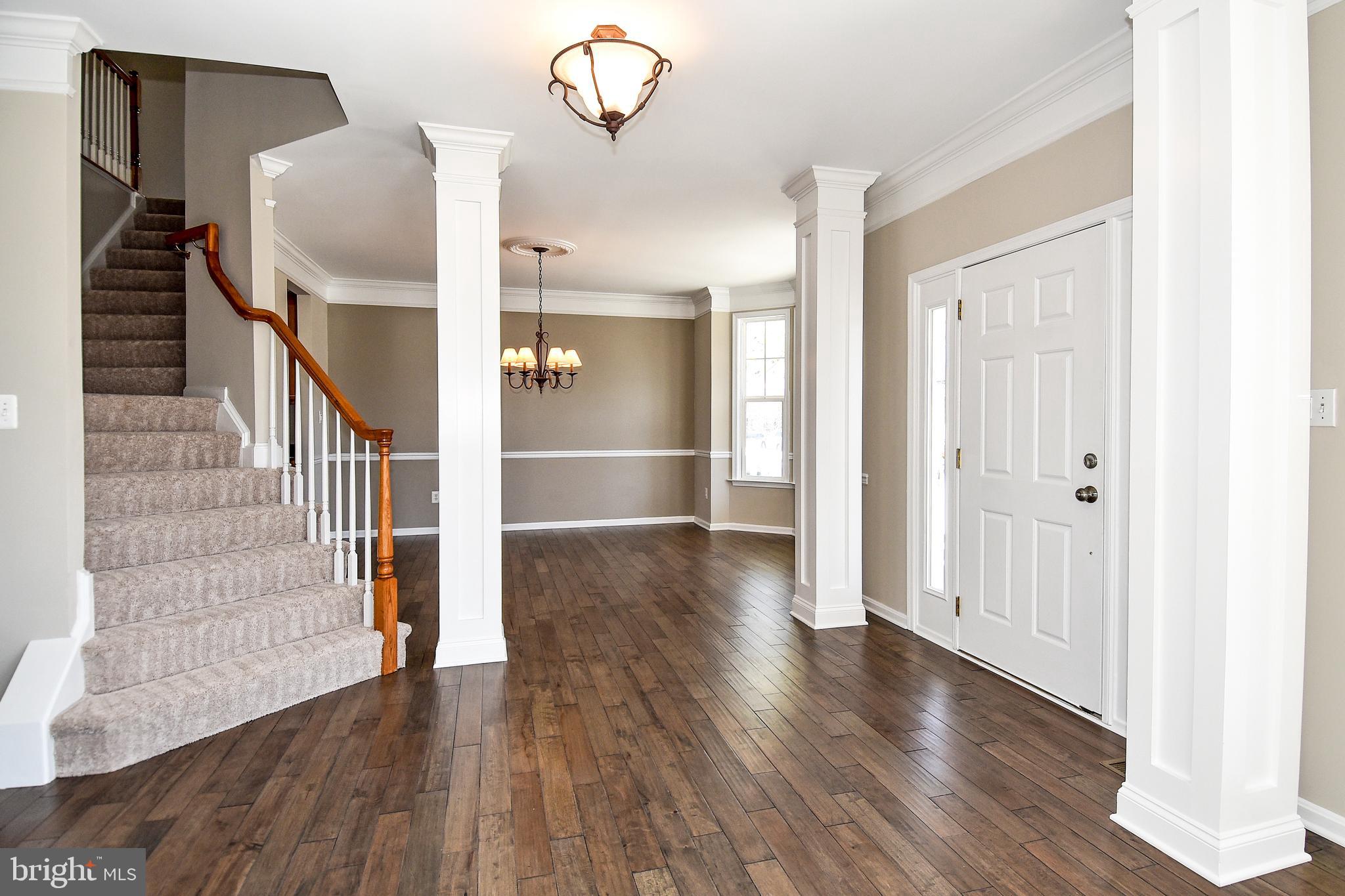 23404 Clarksridge Road Clarksburg, MD 20871 - Photo 4 of 57 Gallery Image 4